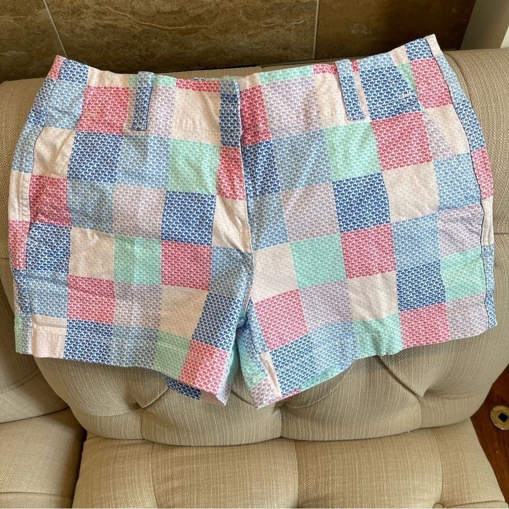 Bb:  Vineyard Vines Shorts Women’s 4 Multi Color Block Whale Print Chino Shorts